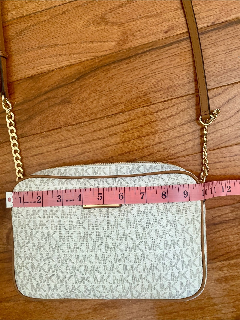 Michael Kors Vanilla MK Logo Jet Set East West Crossbody Bag Gold Chain - Picture 11 of 12
